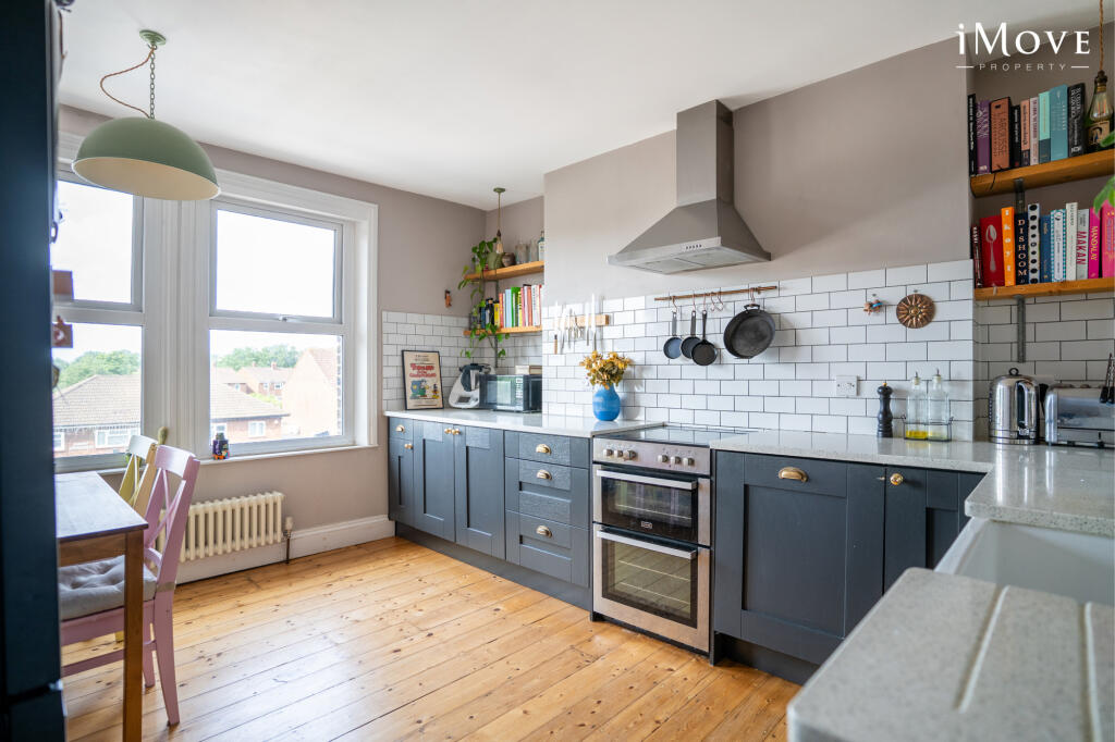 Apartment in London, Crystal Palace - View 2