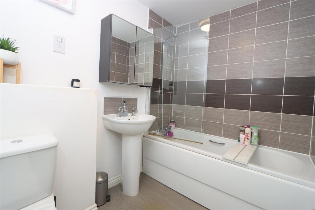 Larch Way, Stourport-on-Severn - Widok 6