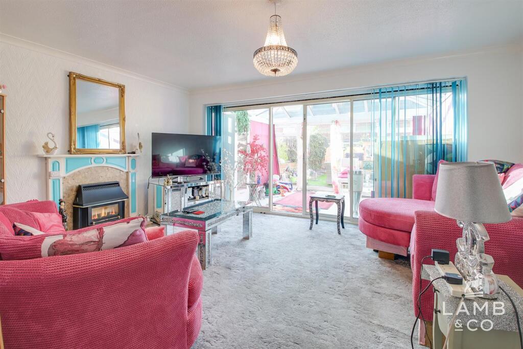 Dahlia Close, Clacton-On-Sea photo 2