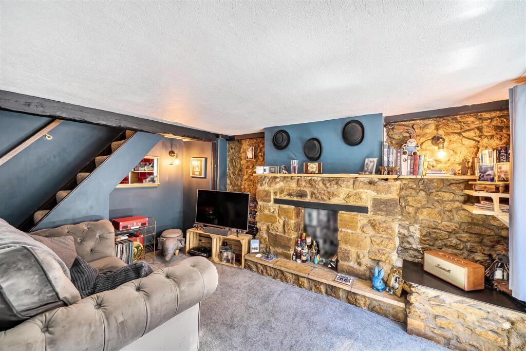 House in Taunton - View 2