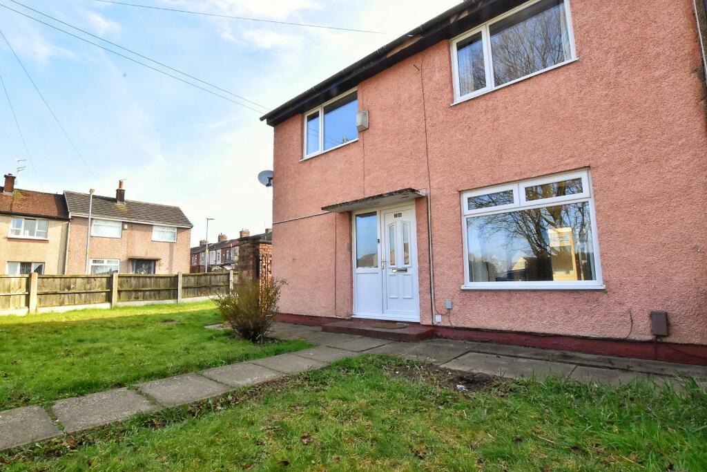 2-bed terraced on Yew Dale Gardens, Marland, Rochdale, OL11, £130,000