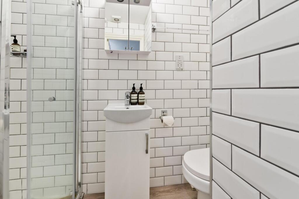 Apartment in London - More