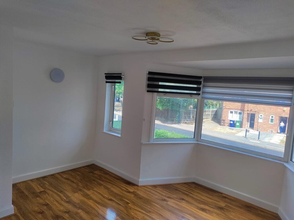 Apartment in London - View 3