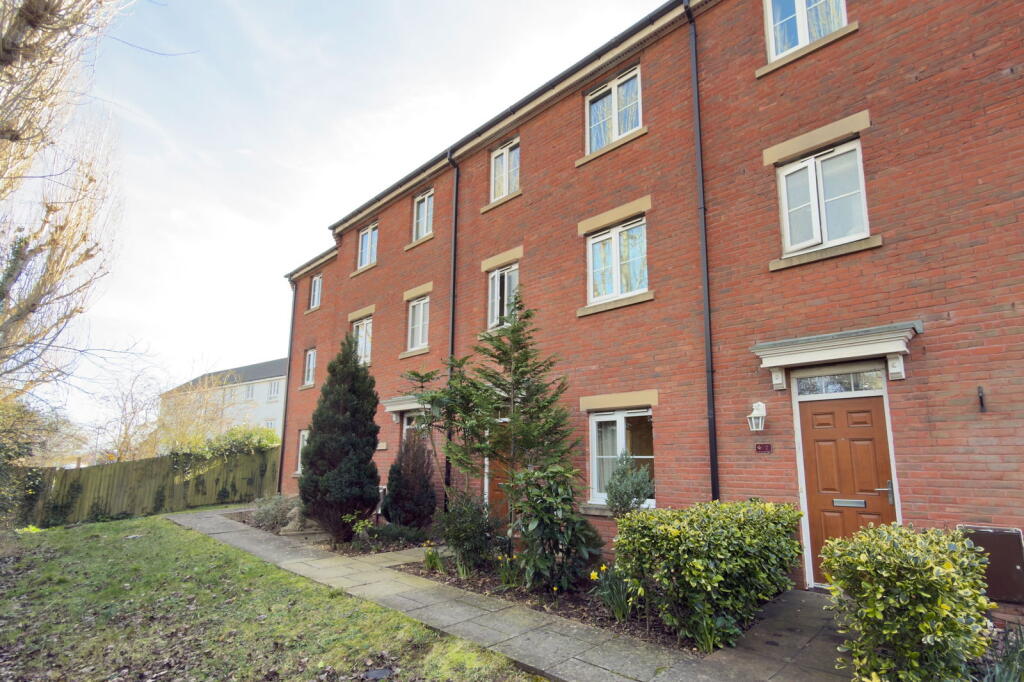 Main image of property: Middlefield Road, Chippenham, Wiltshire, SN14 6GY