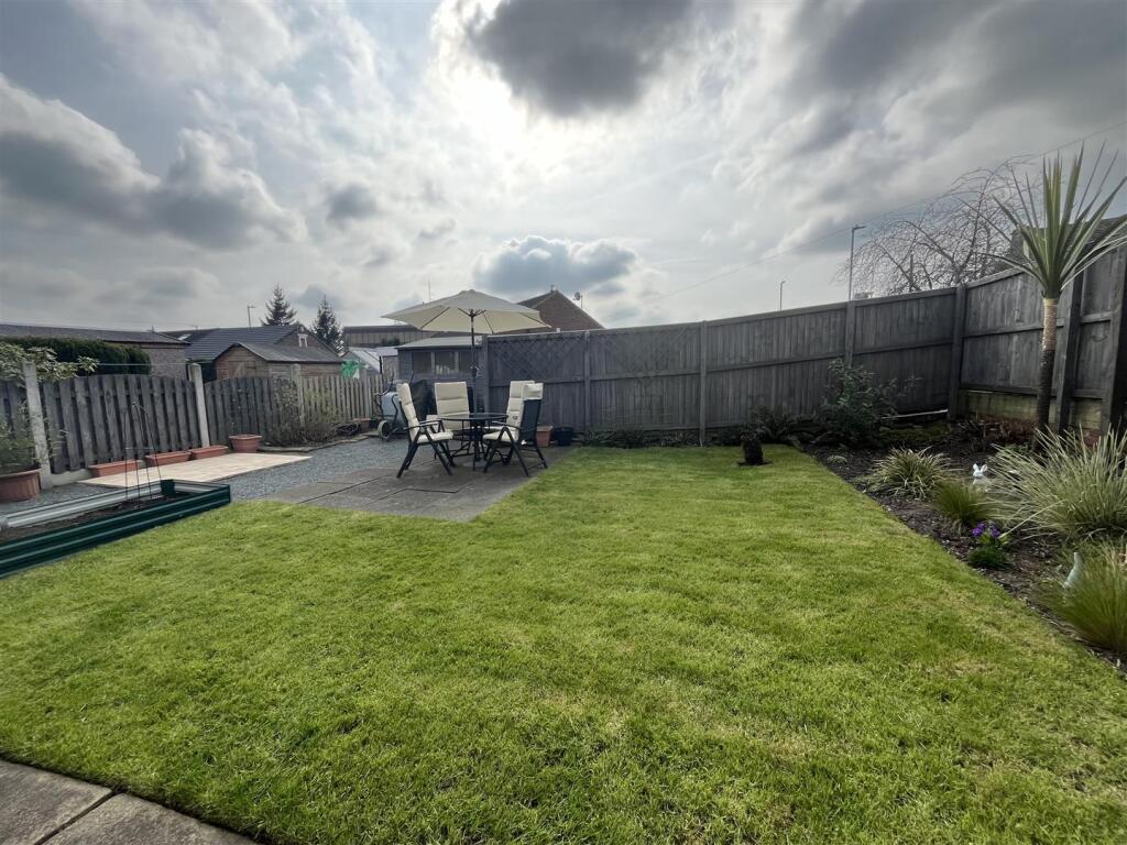 Additional image 11 of Lowfield Close, Low Moor, Bradford