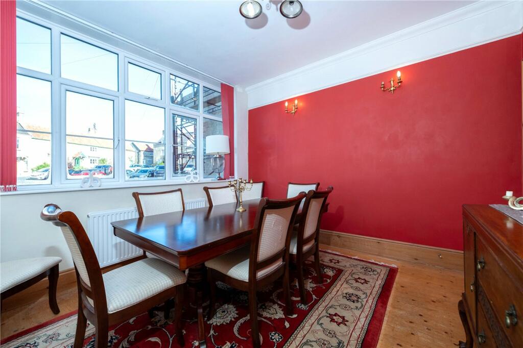 Market Place, Corby Glen, Grantham, Lincolnshire, NG33 photo 4