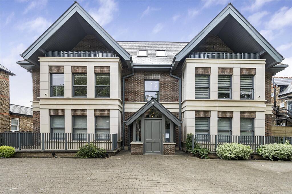 Main image of property: Carlton Road, London, W5