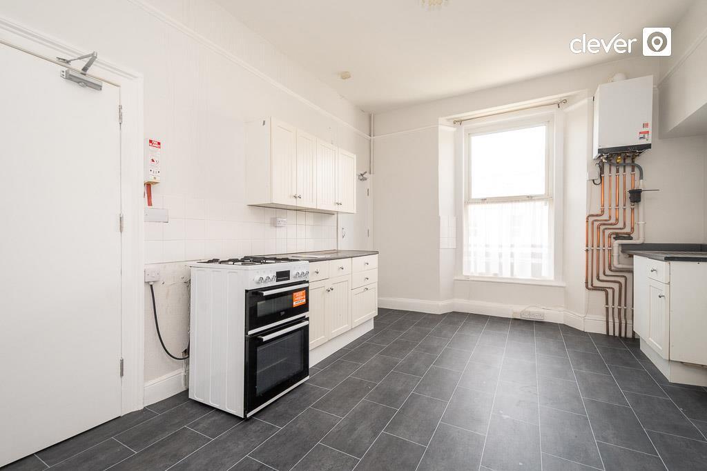 Apartment in Plymouth - View 4