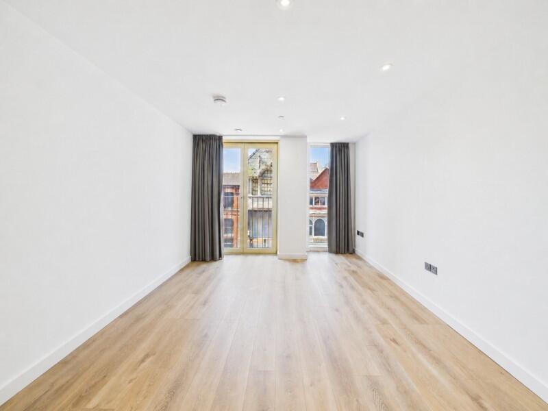 Apartment in Manchester - View 5