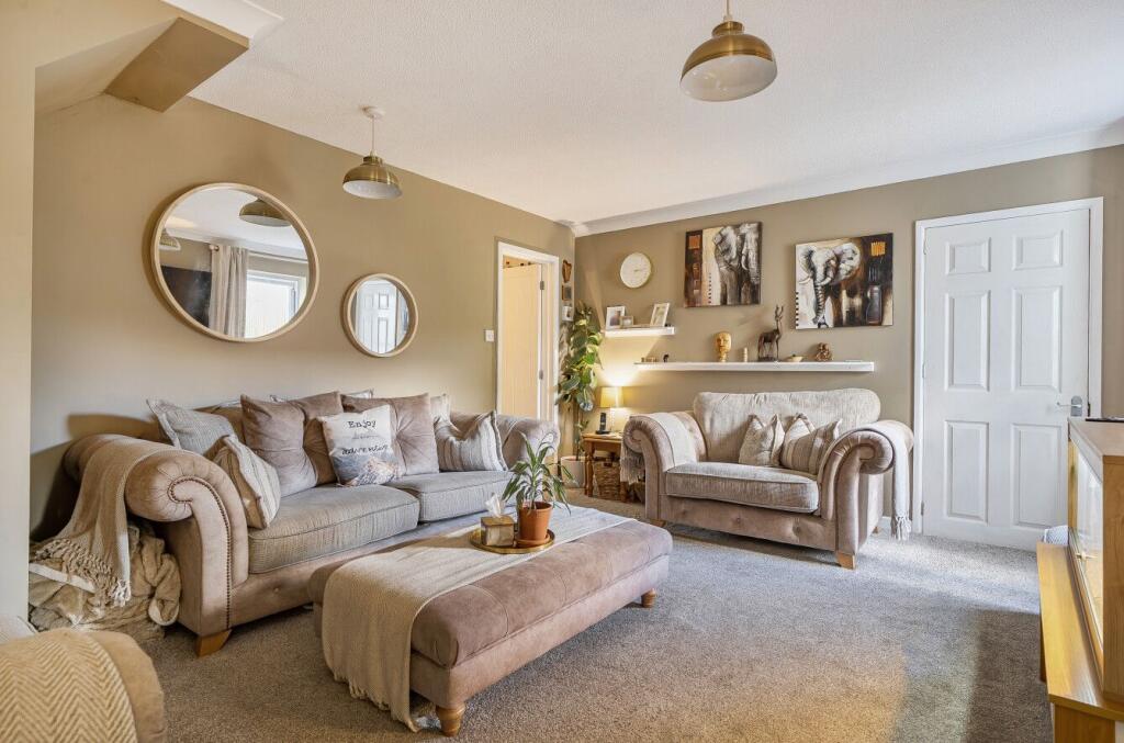 House in Taunton - View 5