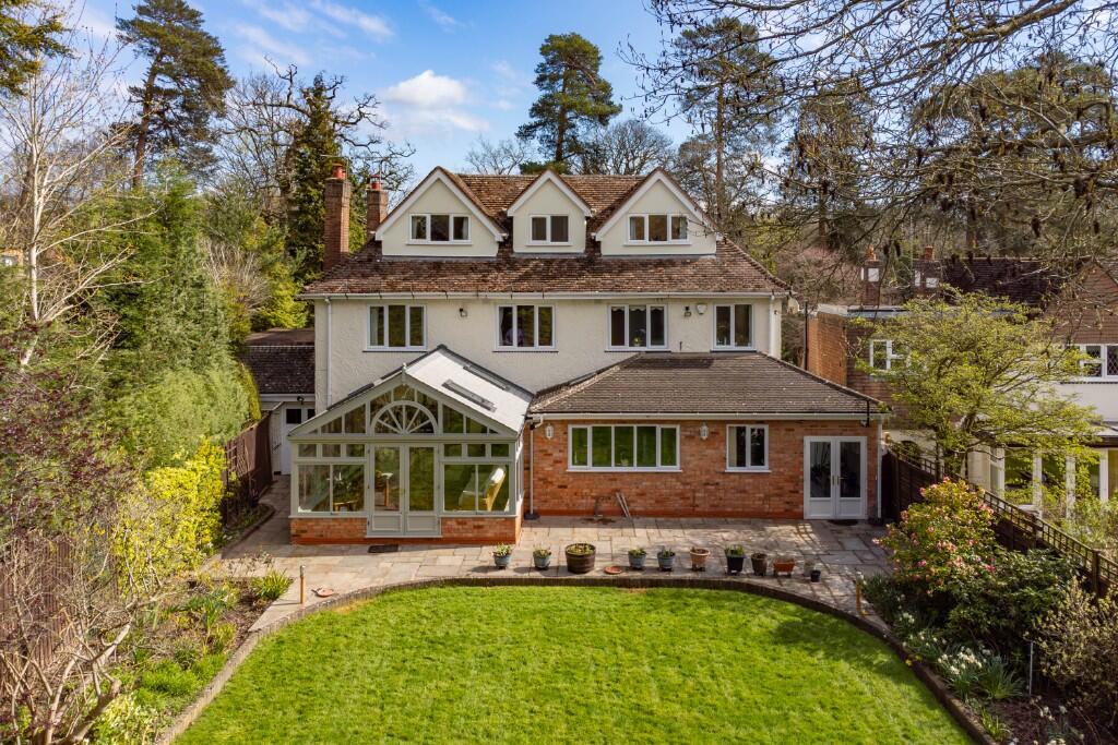 Main image of property: Warwick Road, Solihull, B91