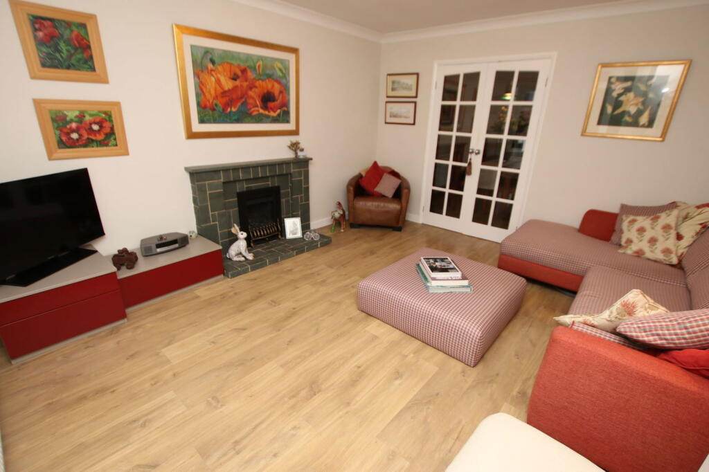 Rosedale Gardens, Barnsley photo 2