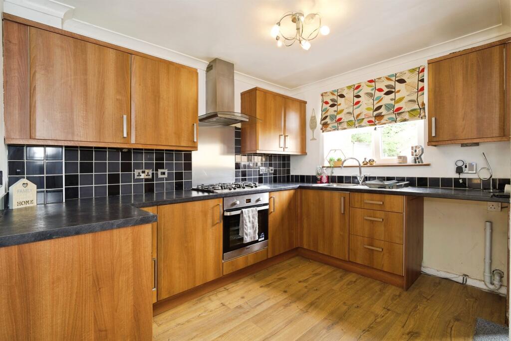 House in Barnsley, South Yorkshire - View 3