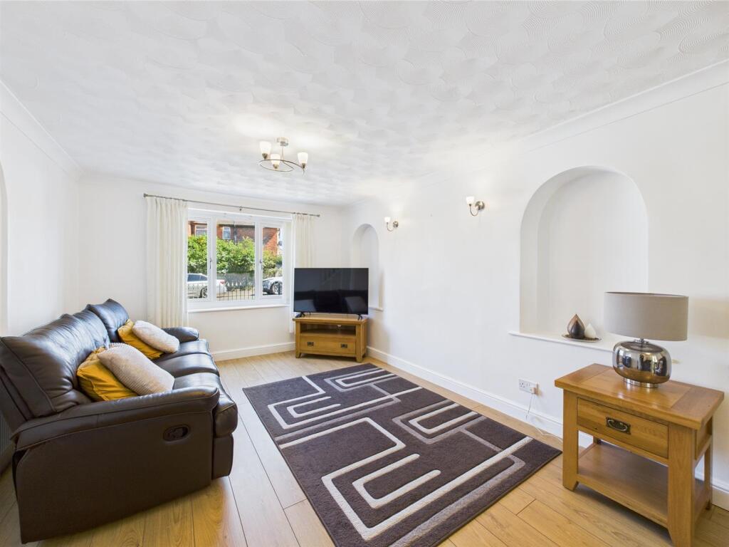 Roundhay Road, Bridlington photo 2