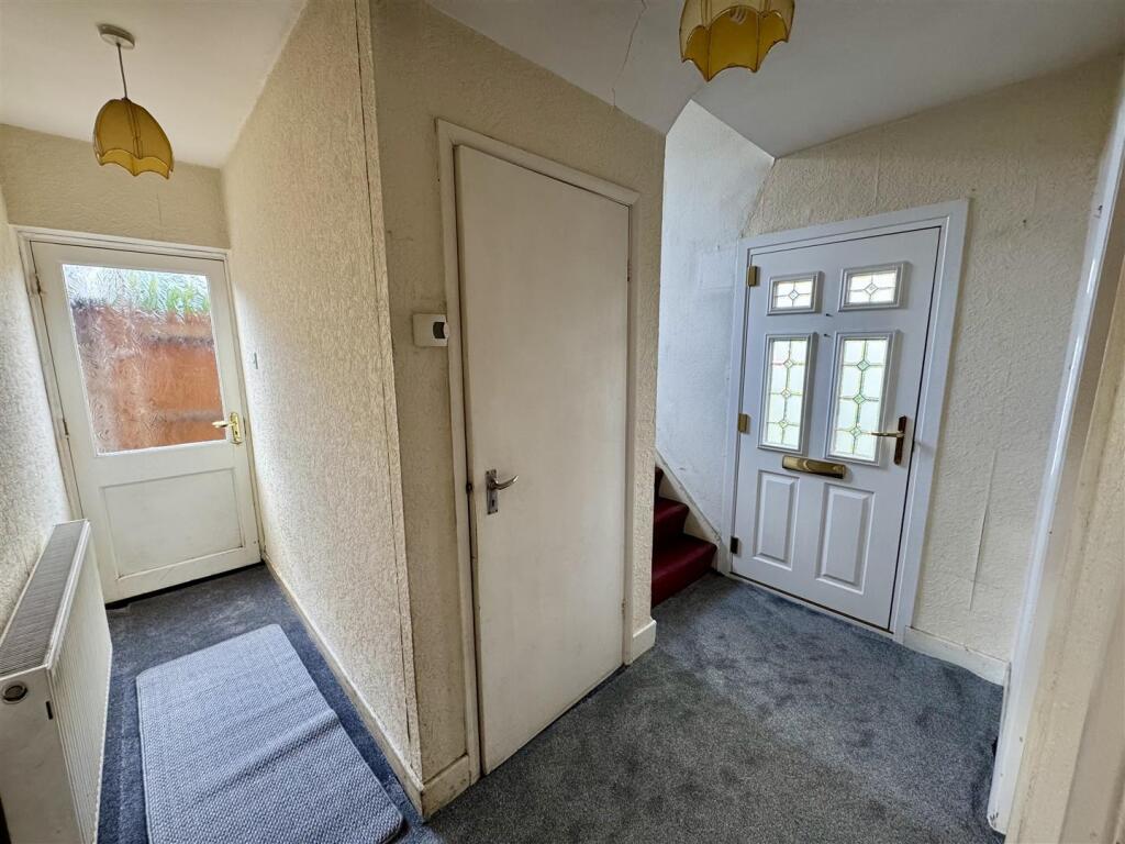 Parkview Road, Stourbridge photo 4