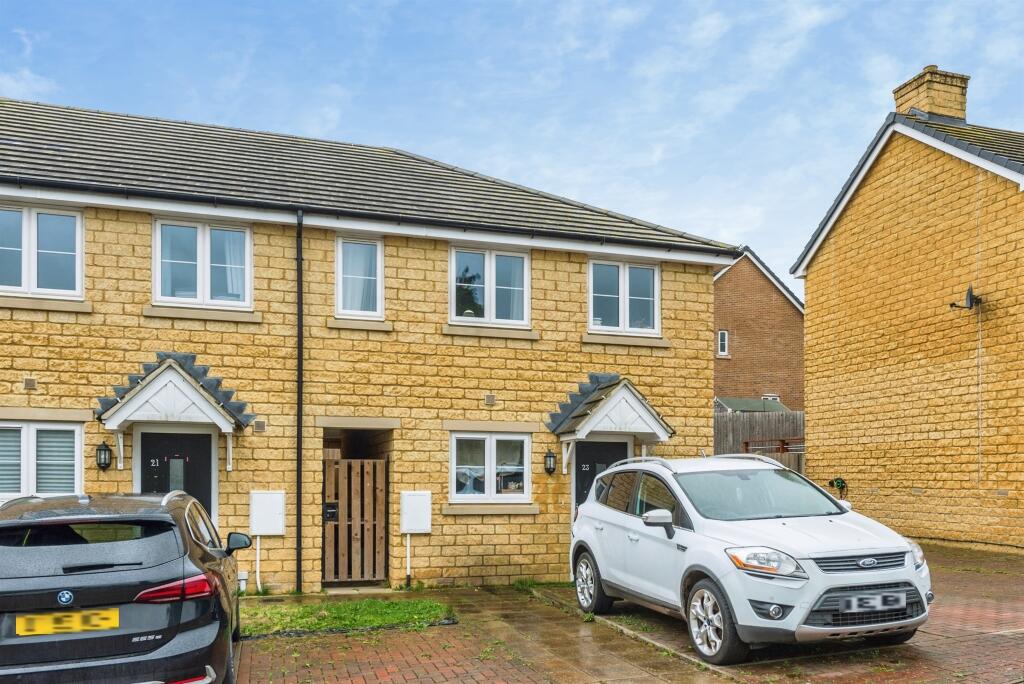 Main image of property: Empson Crescent, WITNEY