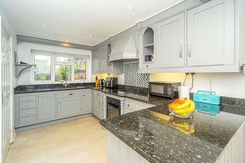 Greenacre Drive, Codsall, Wolverhampton photo 2