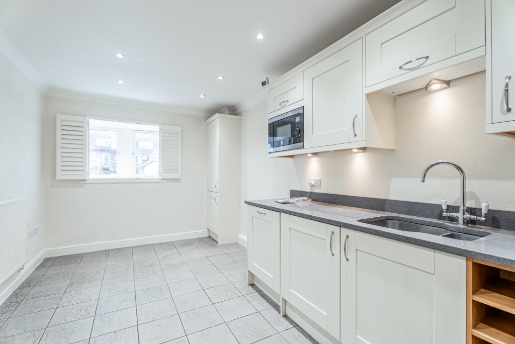 House in St Albans - View 4