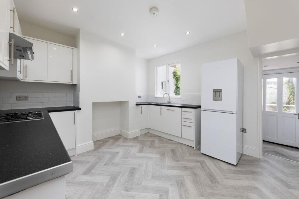 Main image of property: College Approach, Greenwich, London, SE10