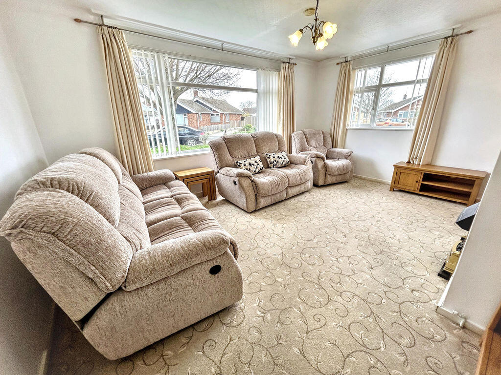 Hill Avenue, Gorleston photo 4