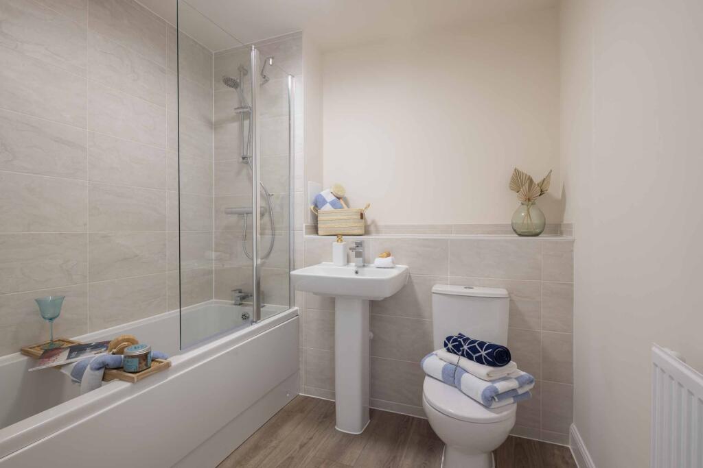 Apartment in Dacorum, Hertfordshire - View 4