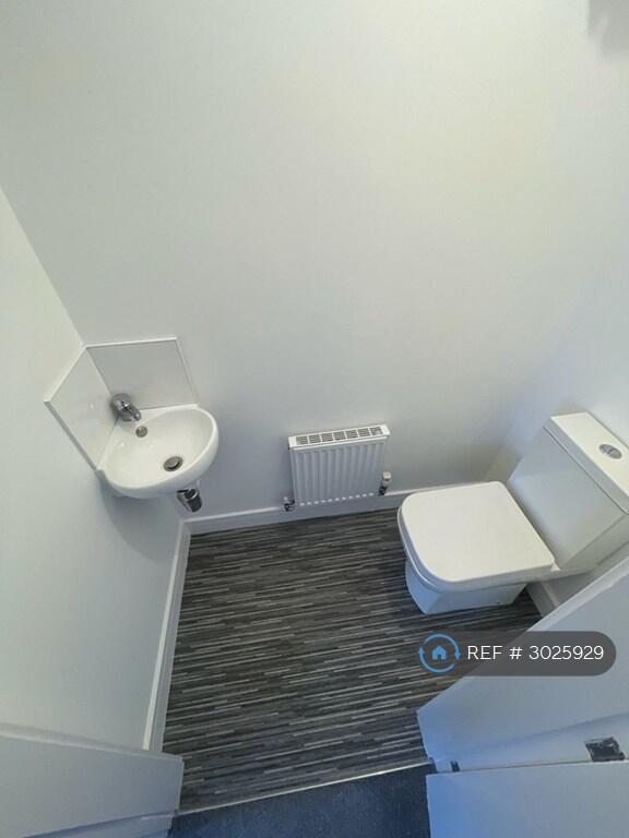 House in Doncaster - View 3