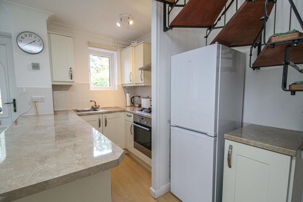House in Guildford - View 4