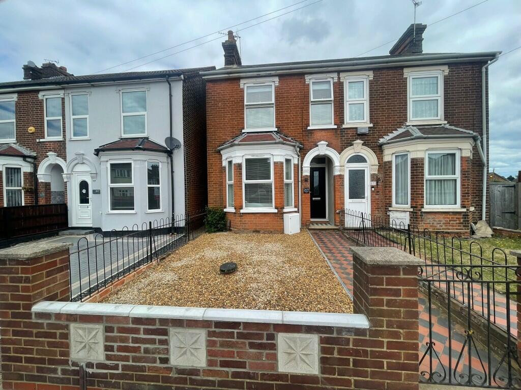 Main image of property: Felixstowe Road, Ipswich, Suffolk, IP3