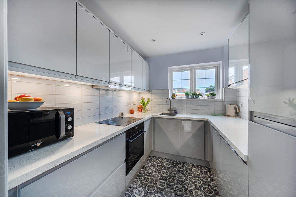 Woodchester, Westlea, Swindon, SN5 7BQ photo 2