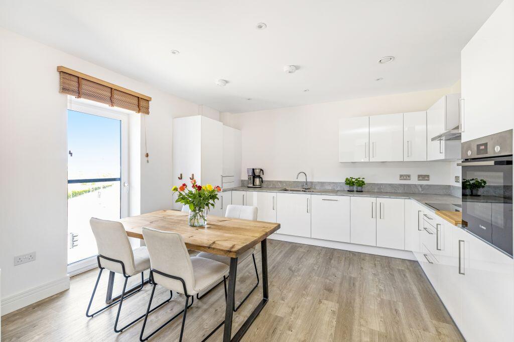 Apartment in Edinburgh, The Shore, Leith Harbour & Newhaven - More