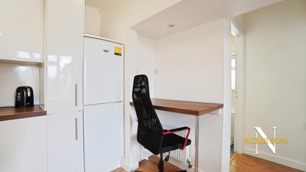 Apartment in Sheffield, South Yorkshire - More