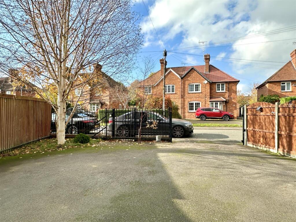 Additional image 27 of Cross Road, Alcester