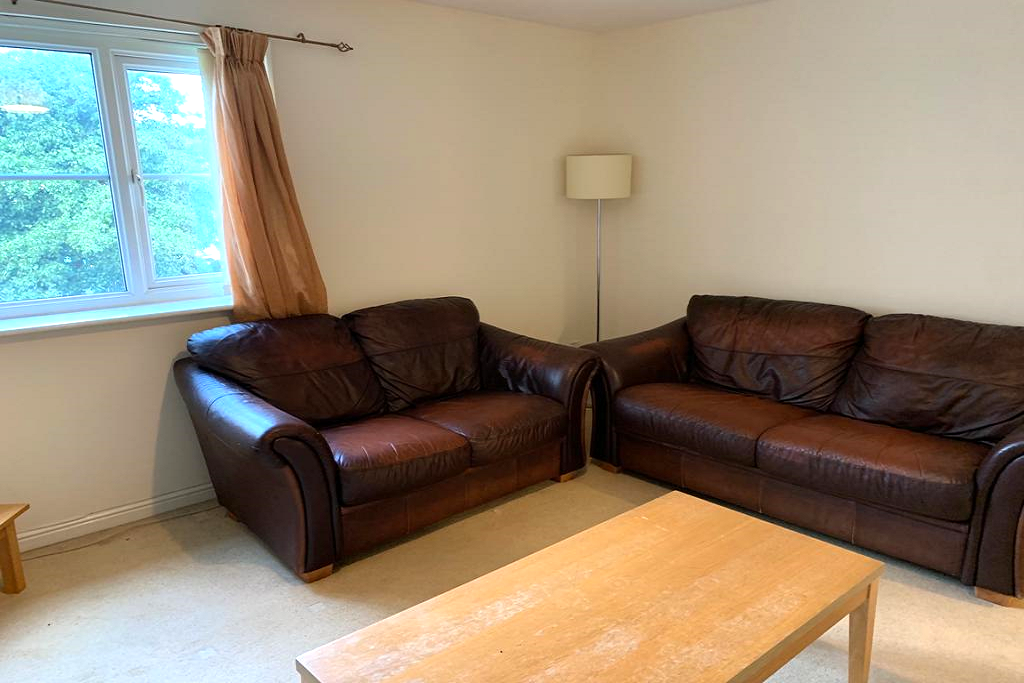 Apartment in Motherwell - More