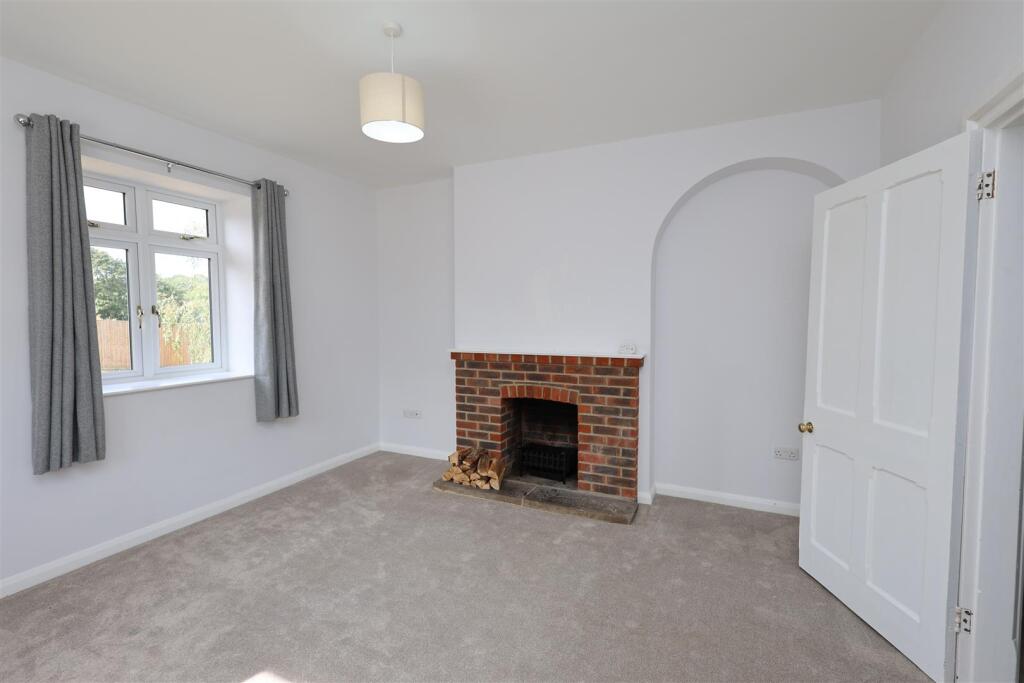 House in Sevenoaks, Chevening - View 4