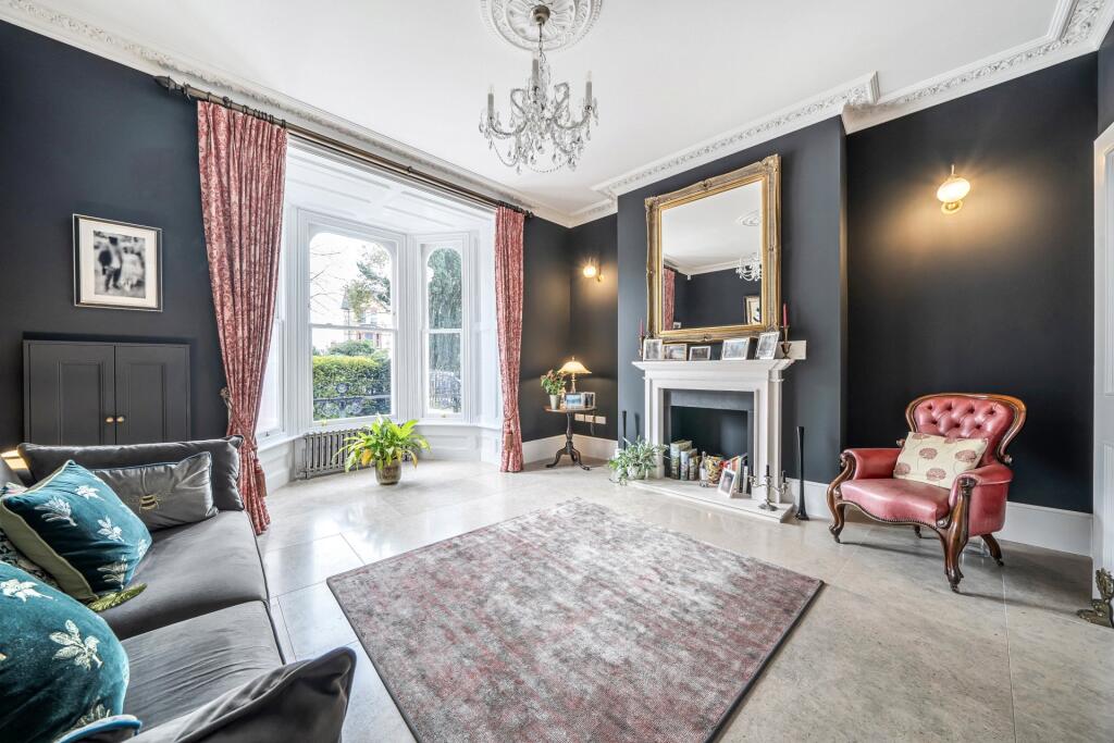 House in Exeter - View 2