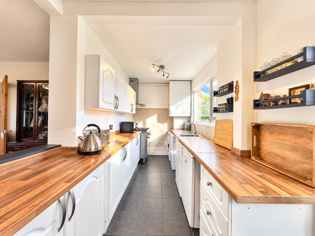 Benty Close, Wirral, Merseyside, CH63 photo 4