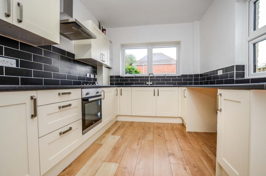 Main image of property: Butts Road, Sholing, Southampton, Hampshire, SO19 1BP