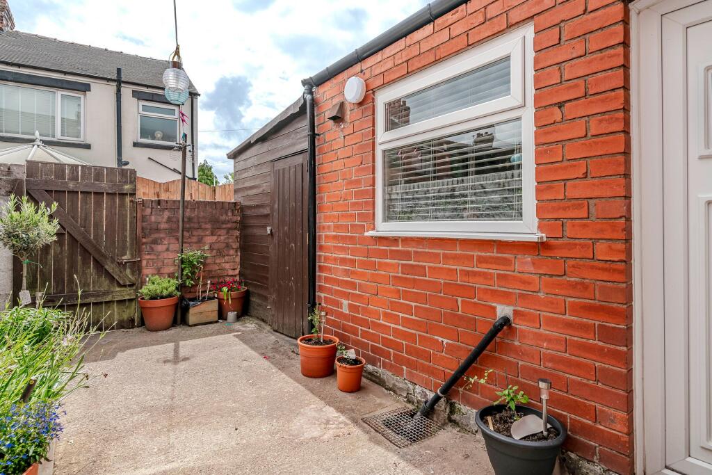 House in Chorley, Cowling - View 4