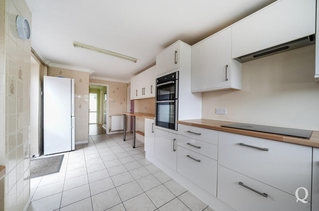 Brenchley Road, Sittingbourne, Kent, ME10 photo 2