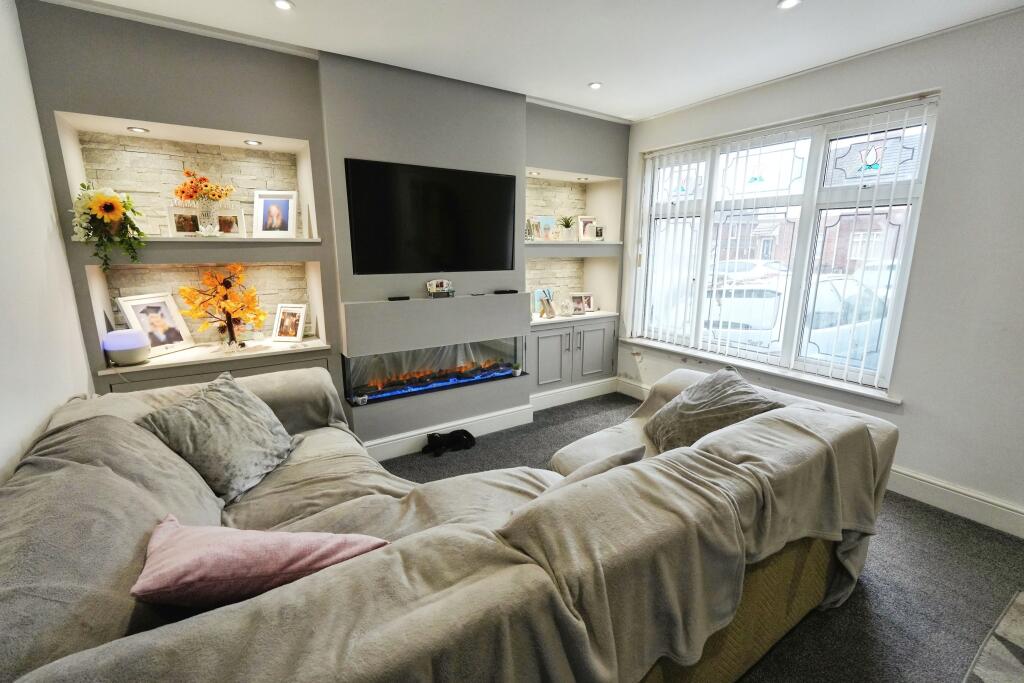 The Oval, Smethwick, B67 photo 2