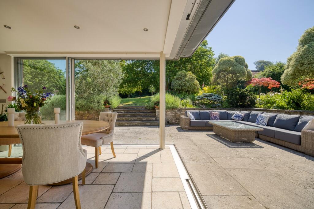 House in Glastonbury, Somerset - View 3
