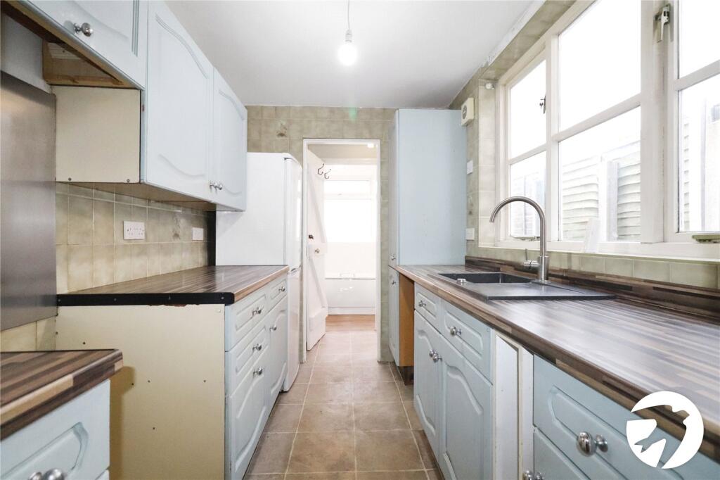 House in Belvedere, Lessness Heath - View 5