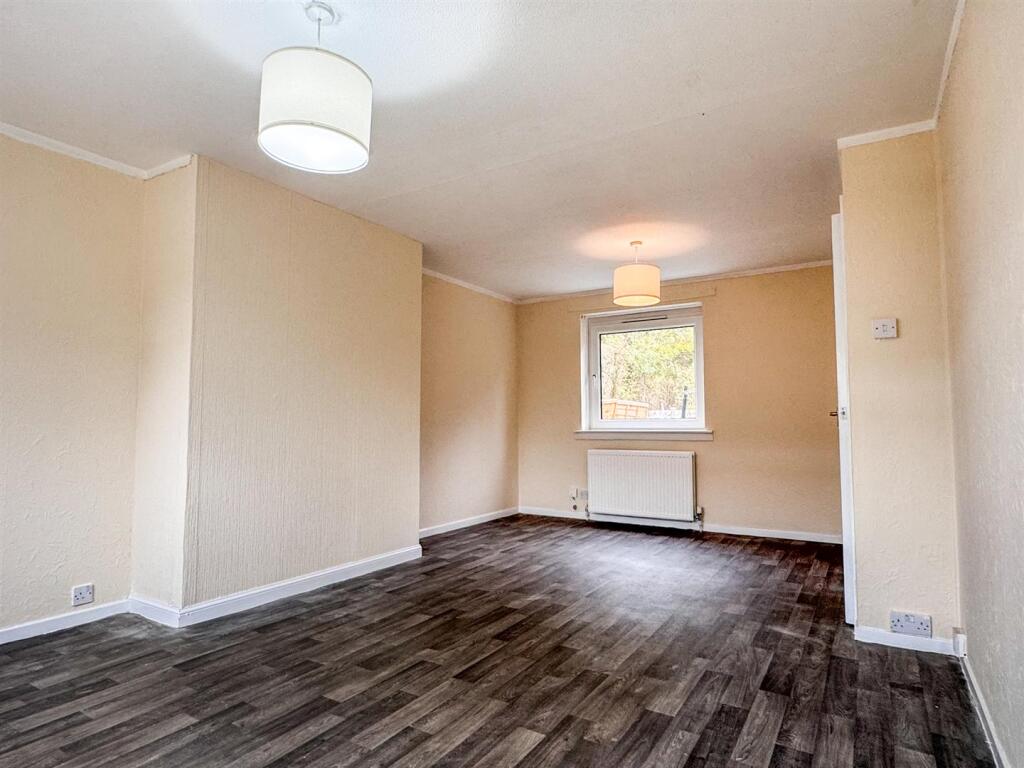 Hazeldean Crescent, Wishaw photo 3