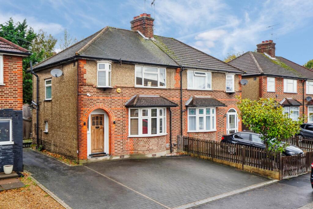 Main image of property: Southfield Avenue, North Watford