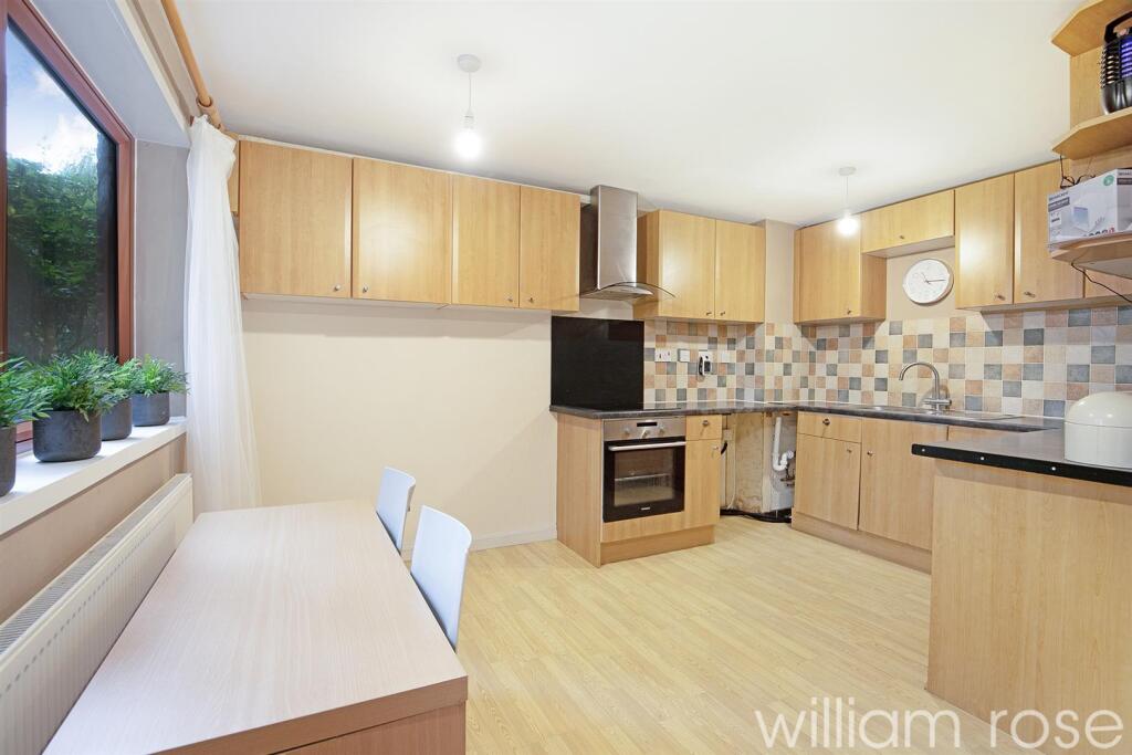 Churchfields, South Woodford, London photo 2