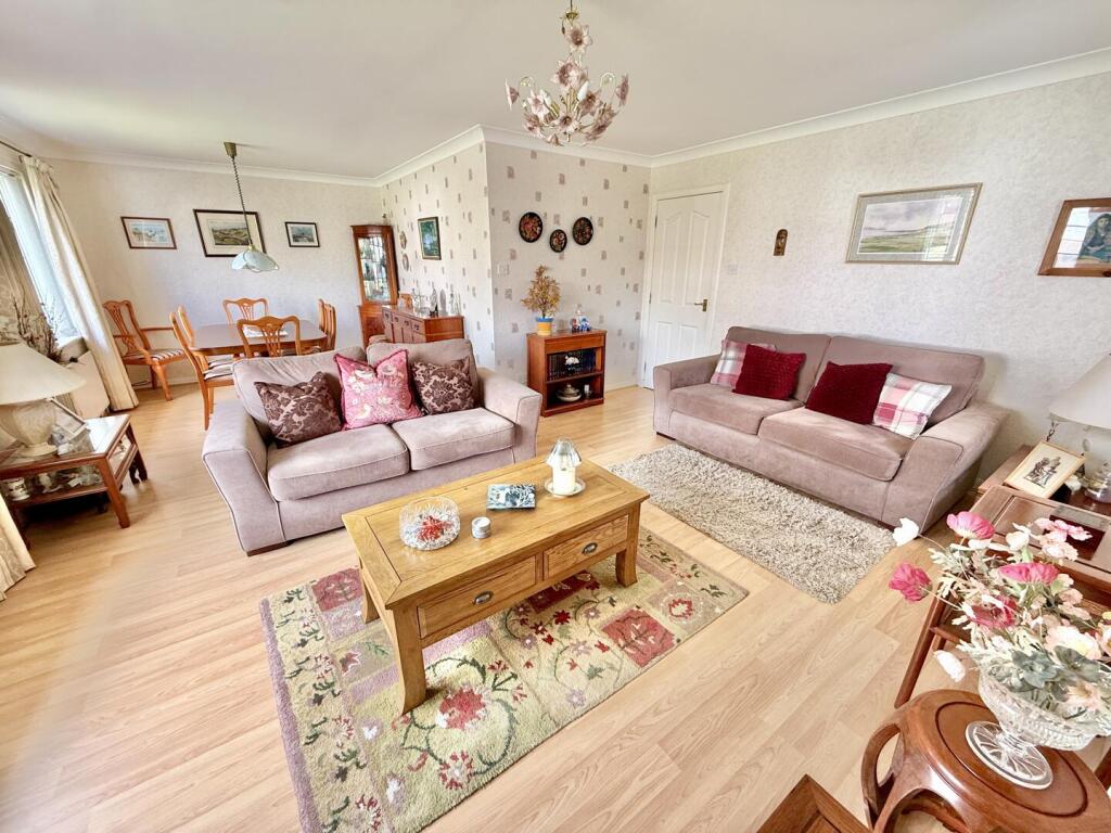 House in Kilmarnock, North Ayrshire - View 3