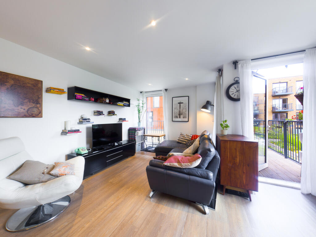 Apartment in London - More