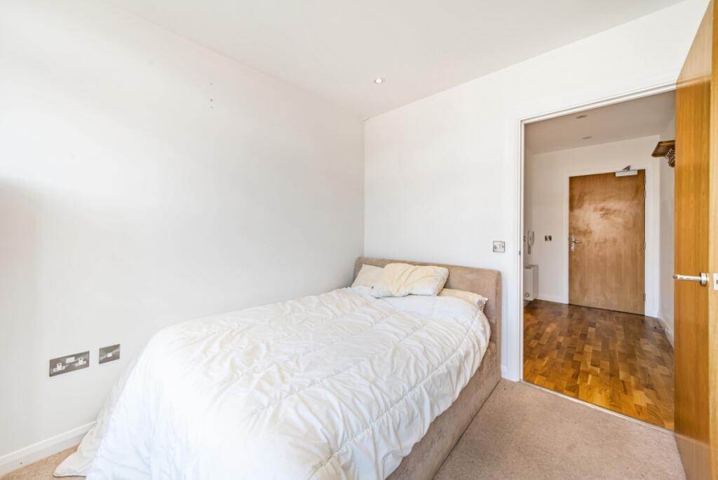Apartment in London - View 5