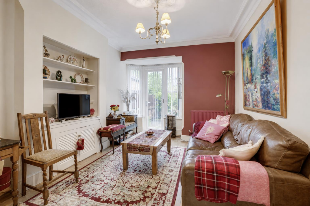 House in Nottingham - View 5