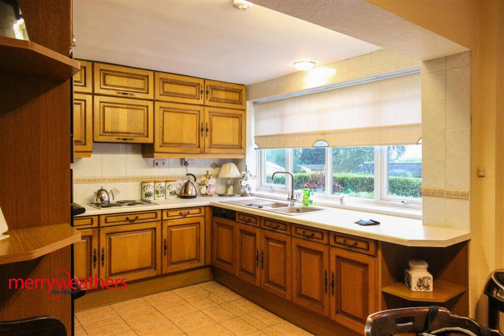 House in Rotherham, South Yorkshire - View 4